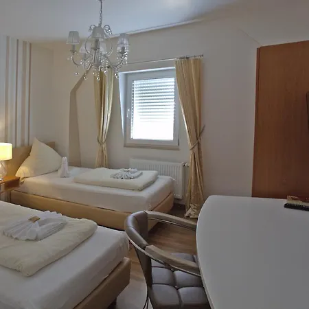 Zum Wersehof 3* Ahlen